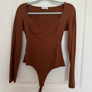 Vestique Long sleeve Bodysuit